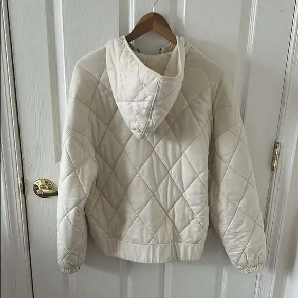 Quilted Cream Hooded Jacket - Picture 3 of 3